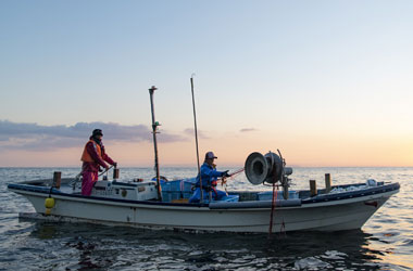 島の漁師さんの案内で漁業体験！